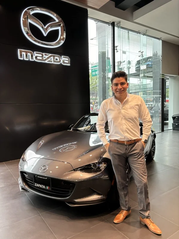 Brandon García Núñez, asesor Mazda en CDMX